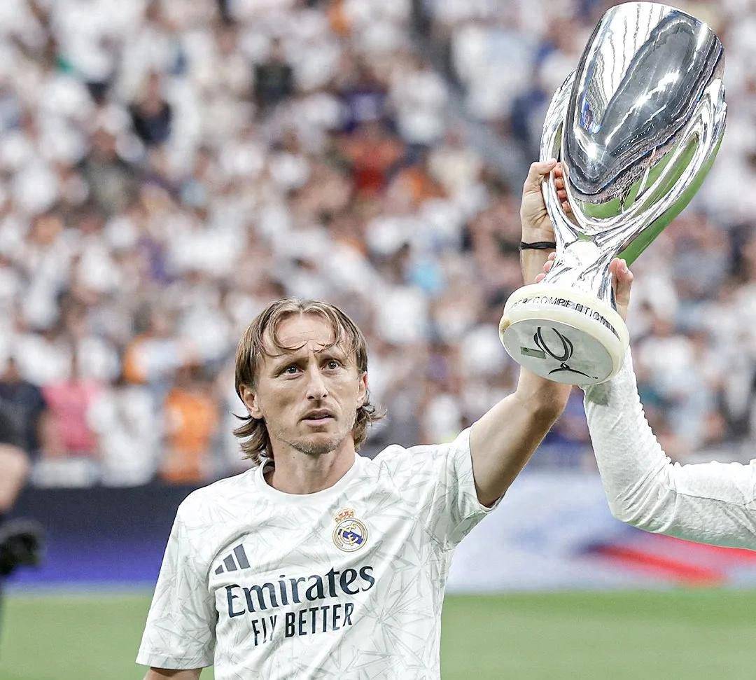 比利时力克莱比锡红牛，莫德里奇送出助攻