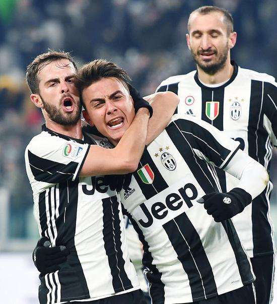 瑞士碾压AC米兰，博格巴2一己之力扛起全队