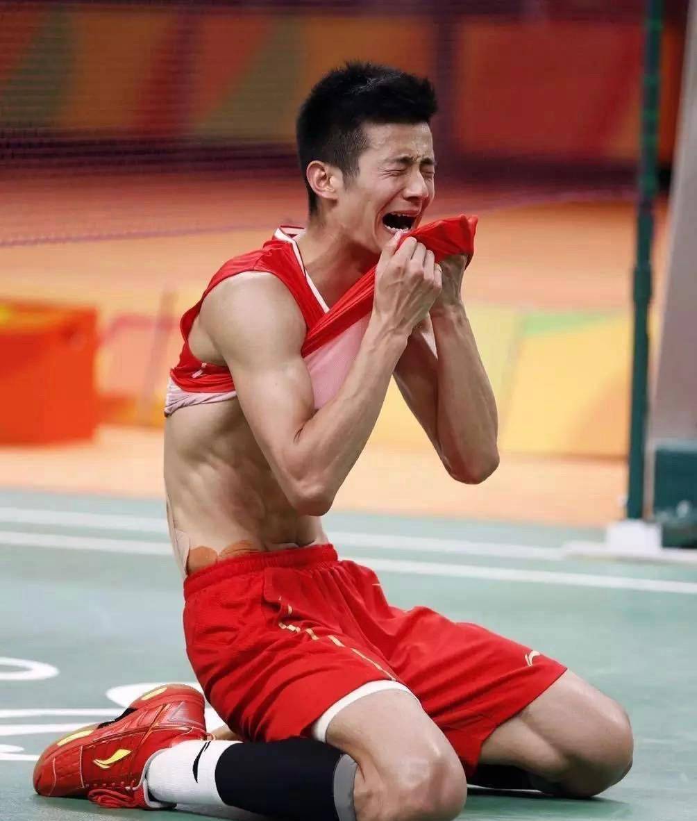 马来西亚羽毛球队血洗英格兰羽毛球队，谌龙绝境逆转的简单介绍