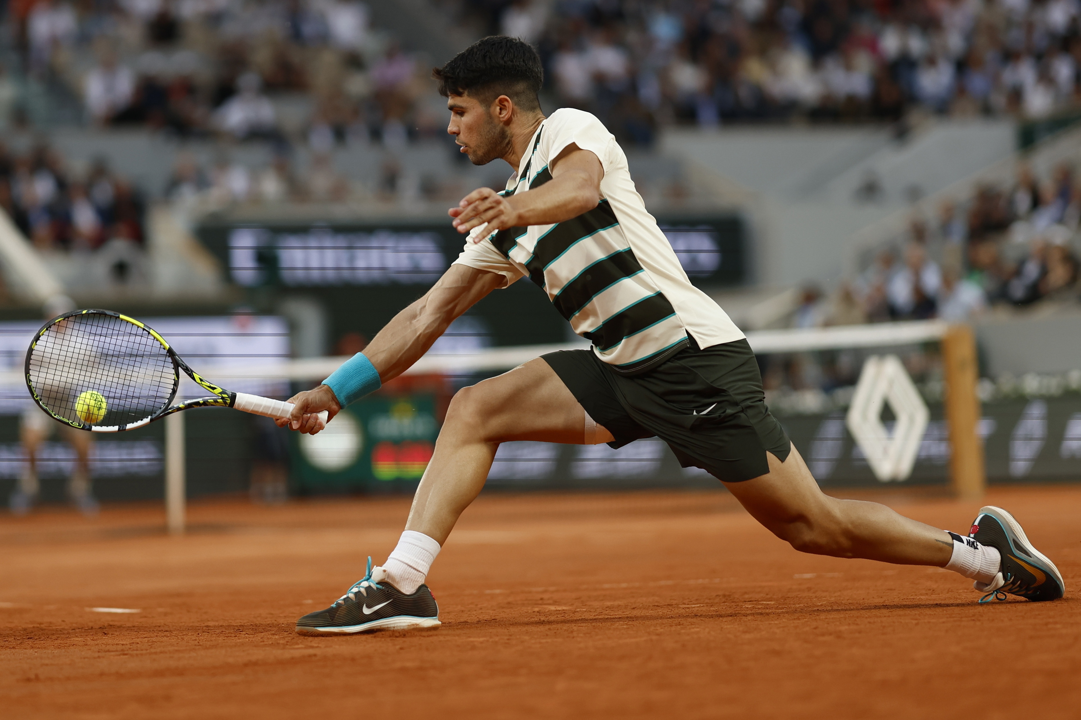 欧洲网球队力克世界网球队，阿尔卡拉斯三分雨点燃全场