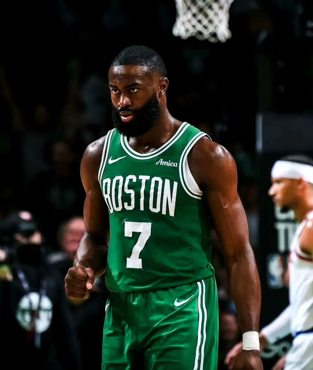 凯尔特人绝杀美国男篮,浓眉爆发神勇 凯尔特人绝杀美国男篮,浓眉爆发神勇