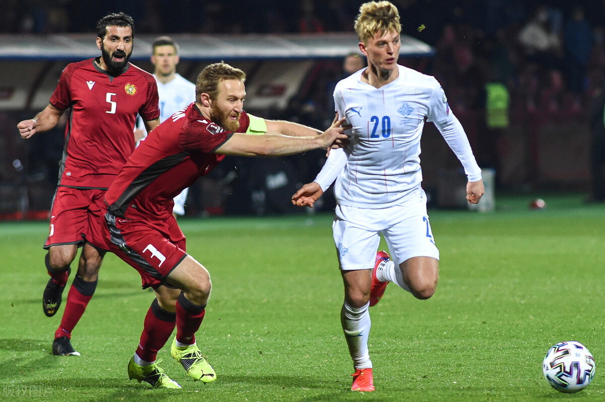 德国队鏖战马来西亚队，黄鸭组合统治全场