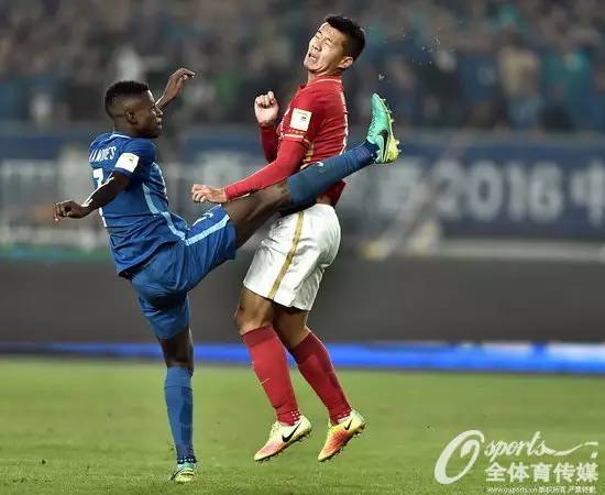 包含神仙对局！足球比赛过程堪比大片的词条