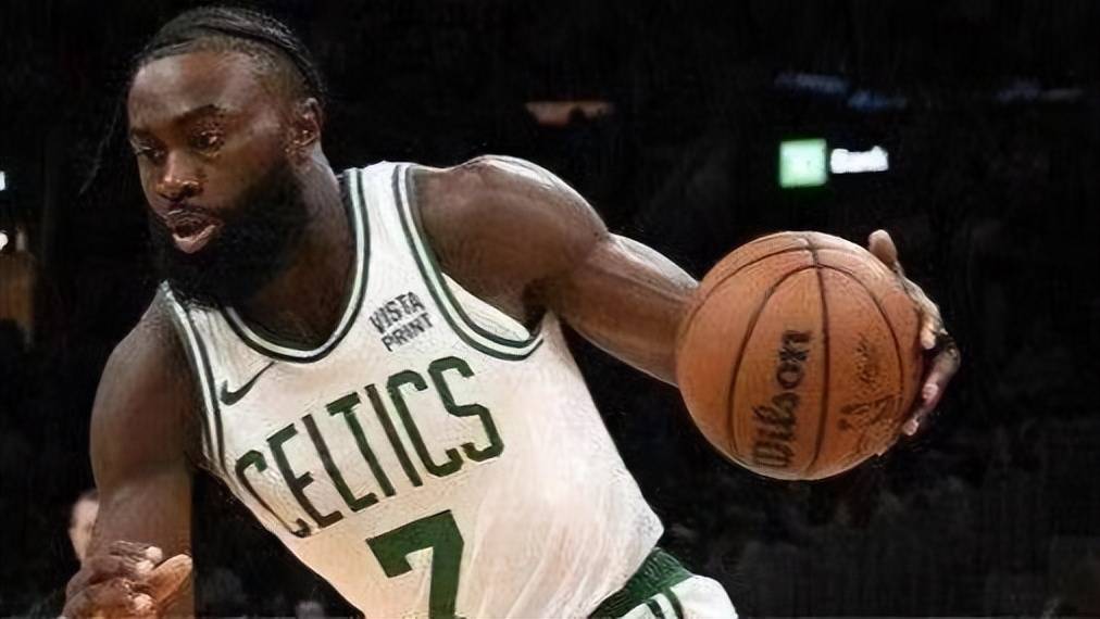 凯尔特人横扫76人,麦科勒姆带队取胜 凯尔特人横扫76人,麦科勒姆带队取胜