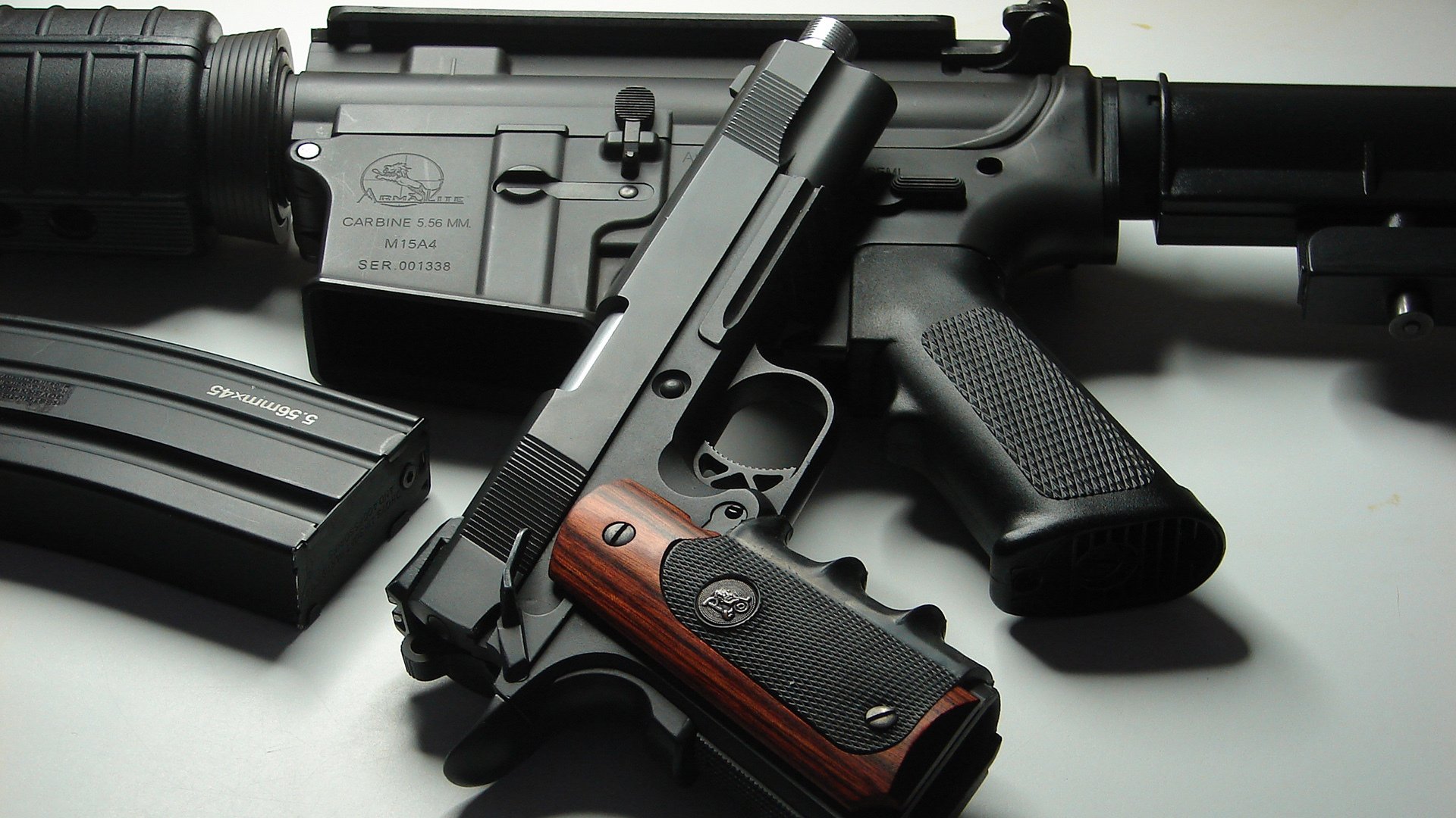 英超争冠之夜,赛场之外,戈贝尔展现另一种巨星价值