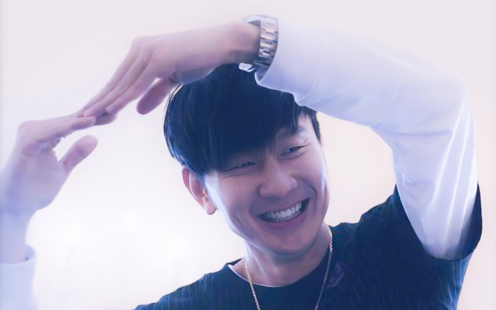 个体神话与团队史诗，当贝林厄姆的星光淹没挪威的悲壮鏖战