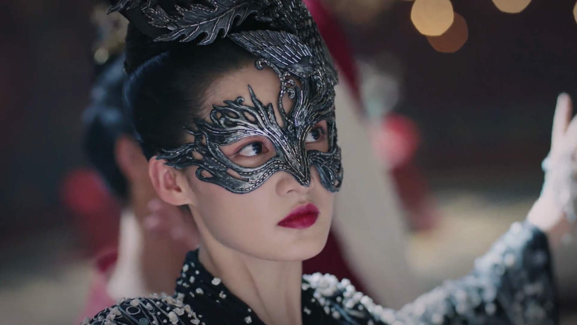 绿茵场上的暗战，从亚平宁半岛到非洲之角，资本如何重写足球的唯一性？